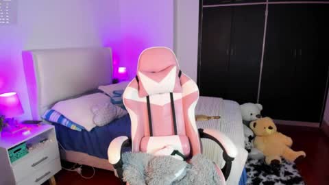    online show from 31, 3, 2026