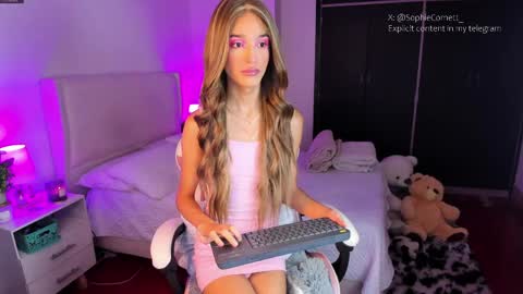    online show from 13, 4, 2026