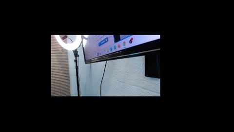 Snapshot of sophiee_al chatting on 12, 4, 2026 sophiee_al online show from 12, 4, 2026