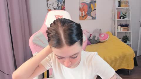 Sophie  online show from 28, 12, 2024