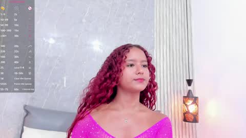 Snapshot of sophiee_velvet chatting on 29, 1, 2025 online show from 29, 1, 2025