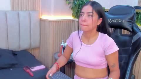 Snapshot of sophiegriffin_ chatting on 7, 2, 2026 Sofa online show from 7, 2, 2026