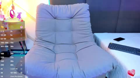 Snapshot of sophieharris__ chatting on 8, 3, 2025 sophieharris__ online show from 8, 3, 2025