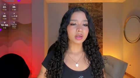 Sophie Houston online show from 25, 11, 2025