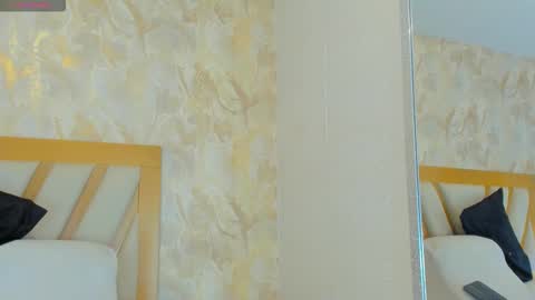 Sophie online show from 19, 12, 2025