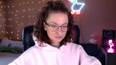 sophieleroux online show from 28, 4, 2026