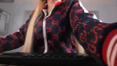 Snapshot of sophiepalmerx chatting on 18, 2, 2025 Sophie Palmer online show from 18, 2, 2025