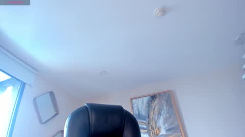 Sophie  Palmer online show from 9, 2, 2026