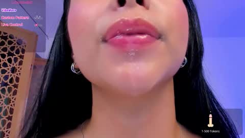 Snapshot of sophierooy chatting on 8, 10, 2025 sophierooy online show from 8, 10, 2025