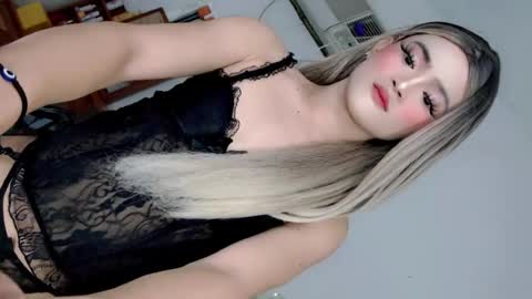 SOPHIEX online show from 30, 7, 2026