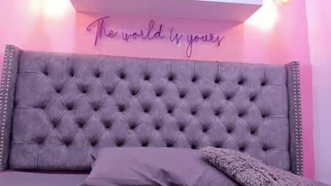 Snapshot of sophiia_77 chatting on 8, 2, 2026 Sophii online show from 8, 2, 2026