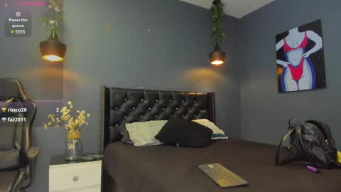 Sophie Taylor online show from 30, 1, 2025