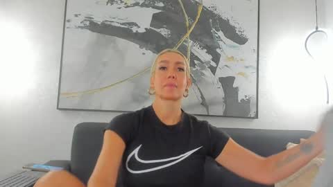 Sophi online show from 27, 3, 2026