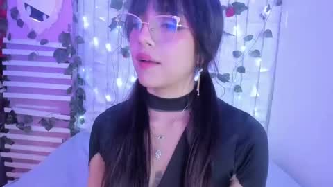 SOPHY ROGERS online show from 31, 1, 2025