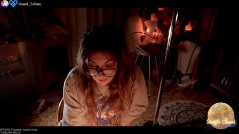 Snapshot of souffle_chaud chatting on 5, 2, 2025 . . online show from 5, 2, 2025