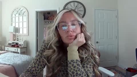 Your Barbii online show from 6, 2, 2025