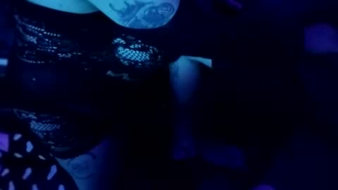 Snapshot of southernmomm87 chatting on 19, 10, 2025 southernmomm87 online show from 19, 10, 2025