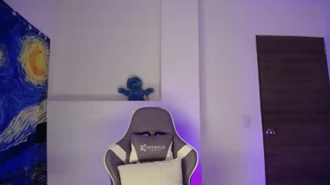 Ana  online show from 4, 10, 2025