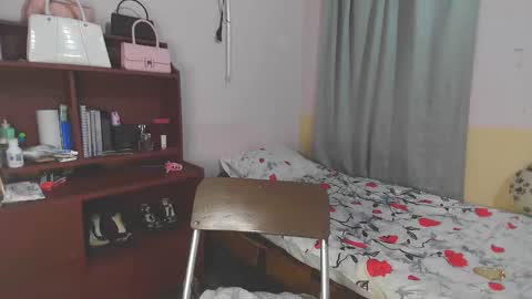 Snapshot of soy_miauhg chatting on 24, 2, 2025 Miauhg online show from 24, 2, 2025