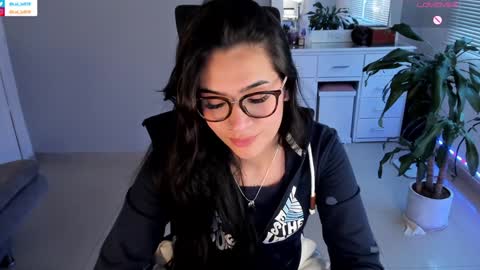 Luisa    online show from 15, 1, 2025