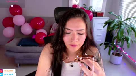 Luisa    online show from 16, 2, 2025