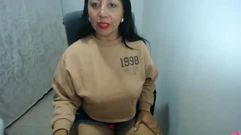 Snapshot of soyelena46 chatting on 22, 4, 2026 soy Elena online show from 22, 4, 2026