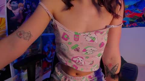 Snapshot of space__kittyy chatting on 30, 12, 2024 Val online show from 30, 12, 2024