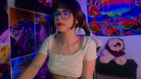 Snapshot of space__kittyy chatting on 3, 2, 2025 Val online show from 3, 2, 2025