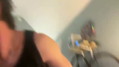 Snapshot of spacecase843 chatting on 28, 1, 2025 TrndSettrz online show from 28, 1, 2025