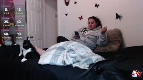 Snapshot of spanishcouple4255 chatting on 16, 12, 2025 spanishcouple4255 online show from 16, 12, 2025