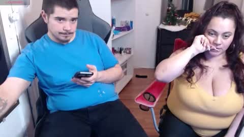 Snapshot of spanishcouple4255 chatting on 20, 12, 2025 spanishcouple4255 online show from 20, 12, 2025