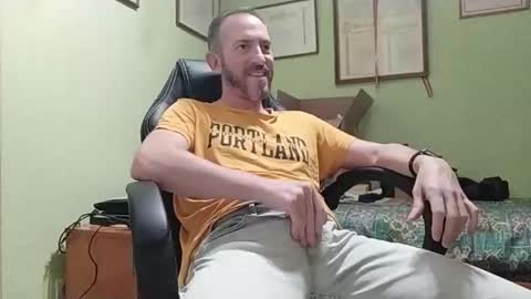 Manu  online show from 14, 12, 2025