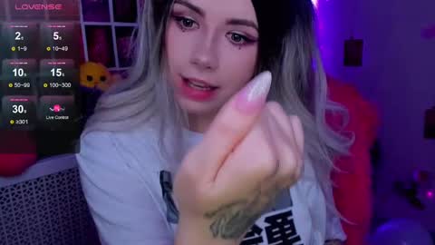  SparkleMona  online show from 10, 2, 2025