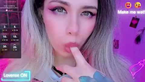  SparkleMona  online show from 22, 2, 2025