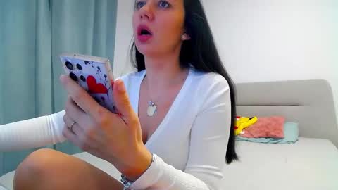 sparkly_eve online show from 2, 2, 2025