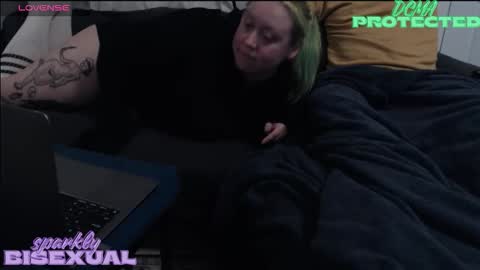 sparklybisexual online show from 14, 12, 2025