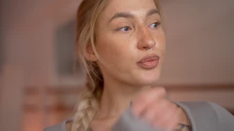 Snapshot of sparks__daisy chatting on 26, 12, 2024 DAISY online show from 26, 12, 2024