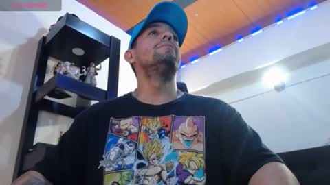 Snapshot of spartacus_cam chatting on 4, 12, 2024 online show from 4, 12, 2024