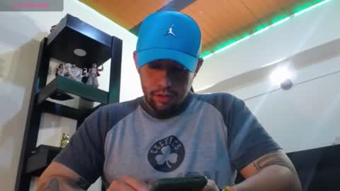 Snapshot of spartacus_cam chatting on 6, 12, 2024 online show from 6, 12, 2024