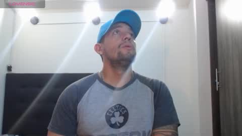 Snapshot of spartacus_cam chatting on 6, 12, 2024 online show from 6, 12, 2024