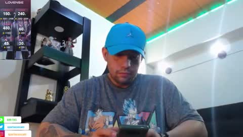 Snapshot of spartacus_cam chatting on 16, 12, 2024 online show from 16, 12, 2024