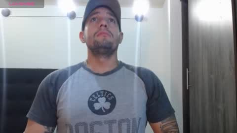 Snapshot of spartacus_cam chatting on 23, 12, 2024 online show from 23, 12, 2024