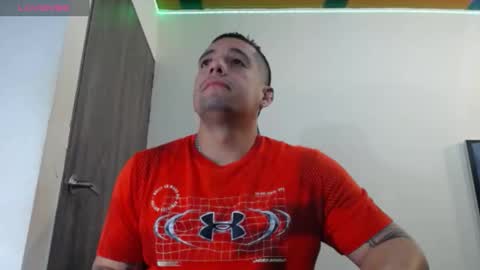 Snapshot of spartacus_cam chatting on 21, 1, 2025 online show from 21, 1, 2025
