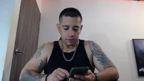 Snapshot of spartacus_cam chatting on 10, 2, 2025 online show from 10, 2, 2025