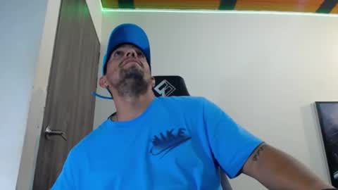 Snapshot of spartacus_cam chatting on 27, 2, 2025 online show from 27, 2, 2025