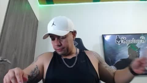 Snapshot of spartacus_cam chatting on 7, 10, 2025 online show from 7, 10, 2025