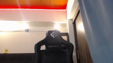 Snapshot of spartacus_cam chatting on 2, 6, 2026 online show from 2, 6, 2026