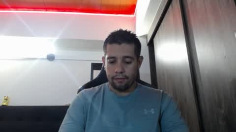Snapshot of spartacus_cam chatting on 5, 6, 2026 online show from 5, 6, 2026