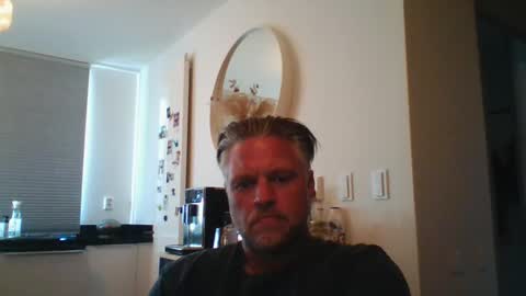 Snapshot of spectacularguy chatting on 21, 4, 2026 DutchDude online show from 21, 4, 2026