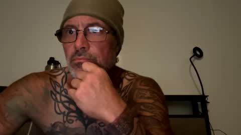 specter1972 online show from 23, 11, 2025